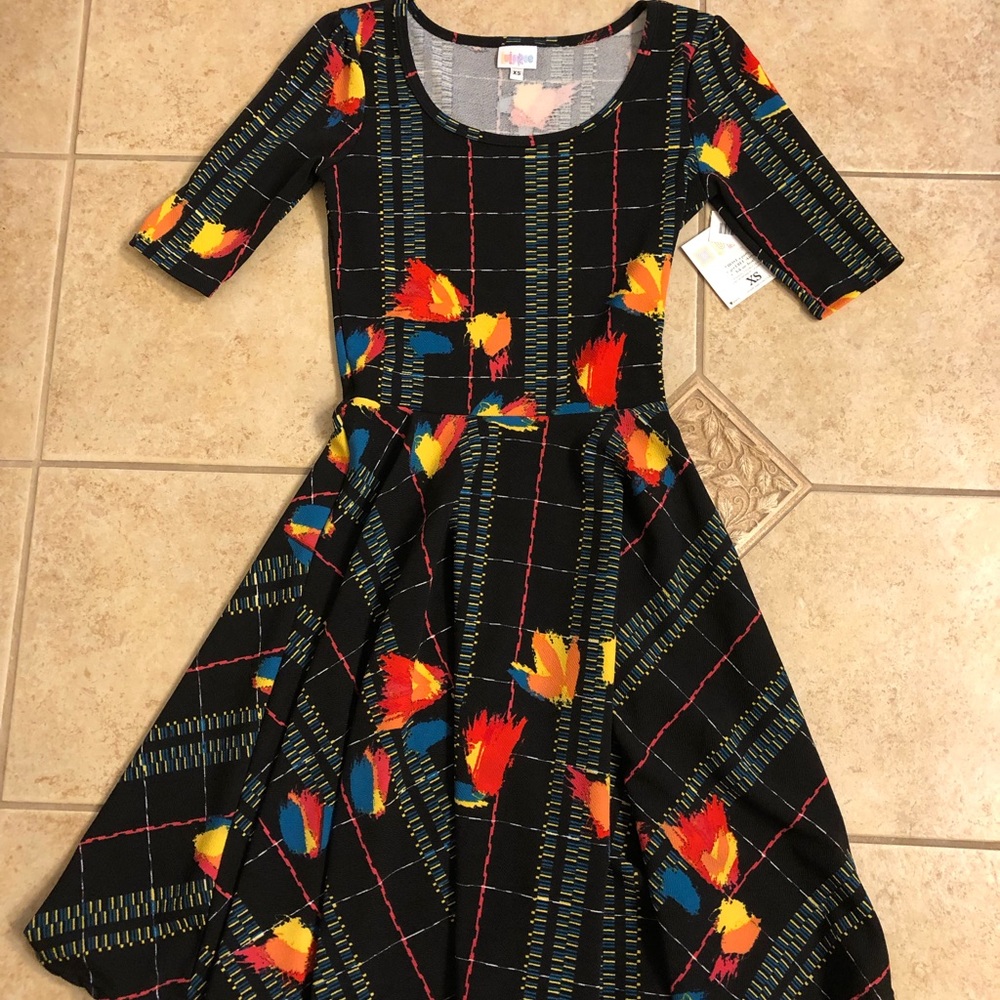 LuLaRoe Nicole Dress